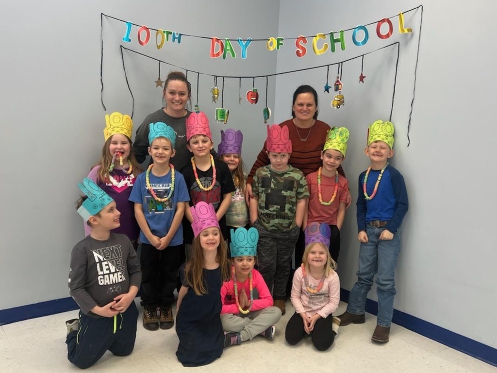 Mrs. Cogdill's class enjoyed celebrating the 100th day of school yesterday!